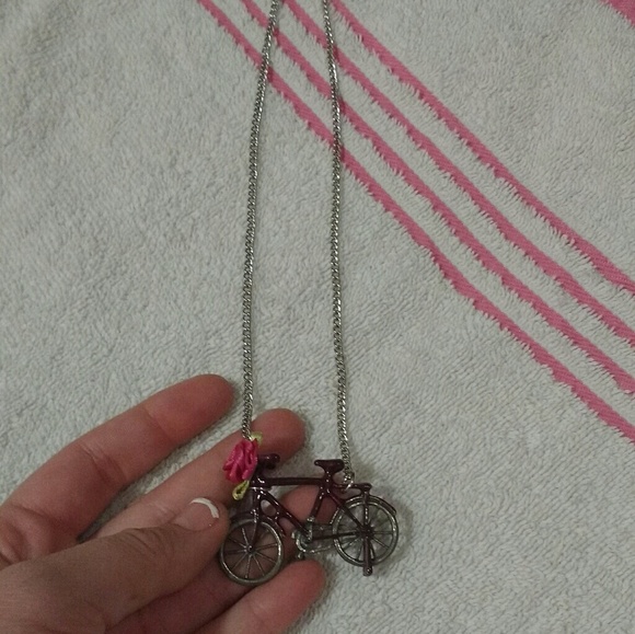 Fun bicycle necklace - Picture 1 of 4