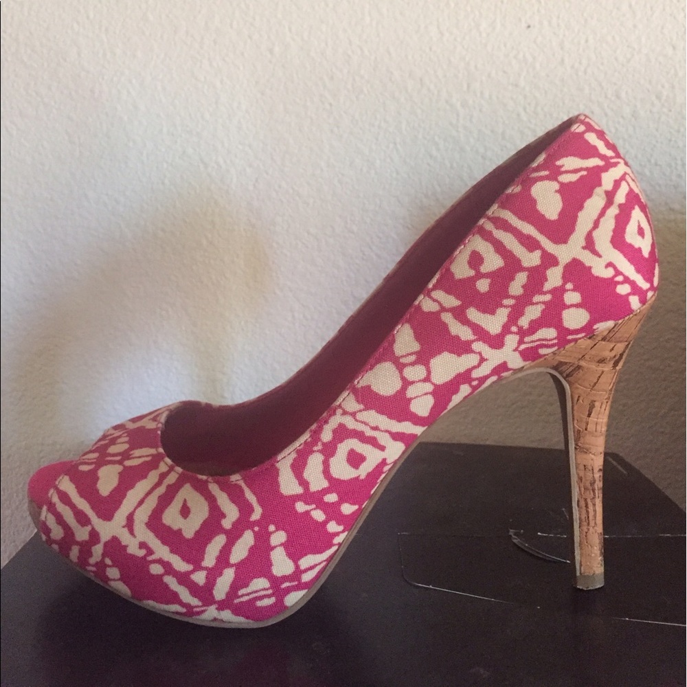 Open toed heels, size 9
