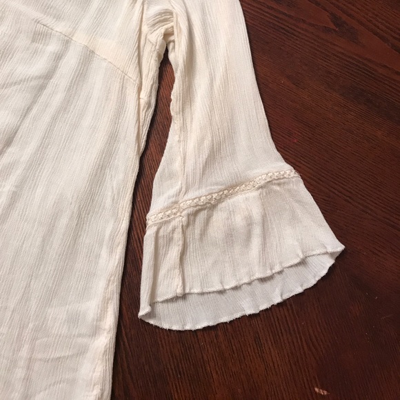 Maurice's 3/4 Bell Sleeve Top - Picture 3 of 3