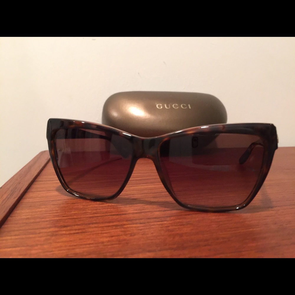 Gucci Cat Eye Sunglasses