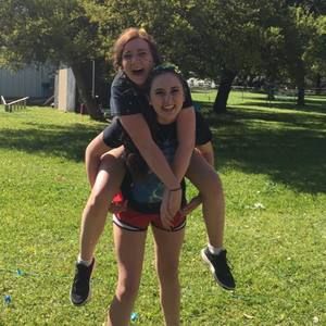 Meet your Posher, Brenna