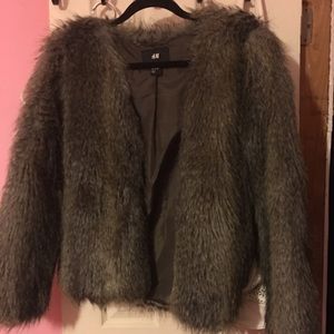H&M short fur coat size 8. Only worn twice