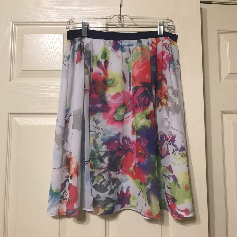 Floral midi skirt