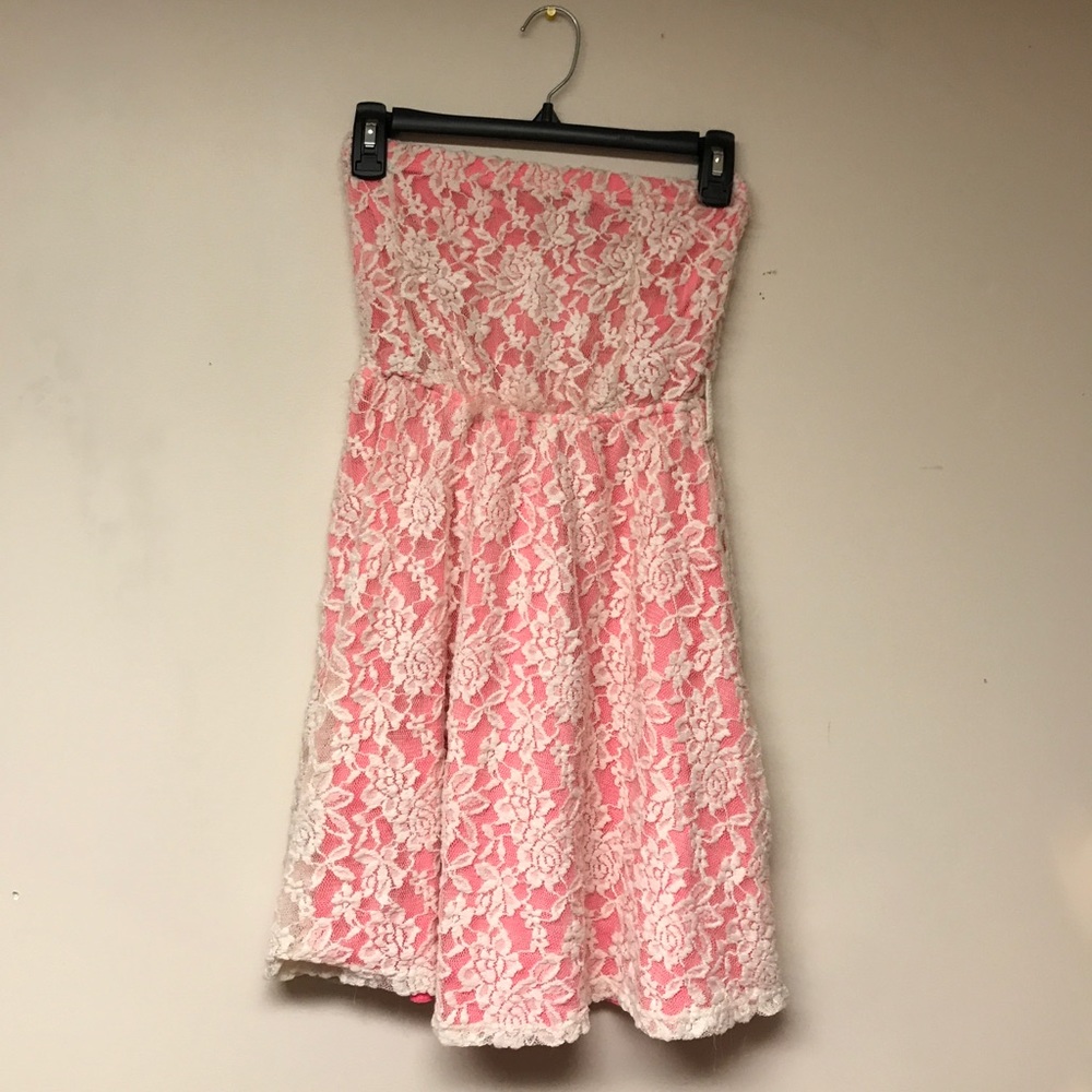 Strapless dress