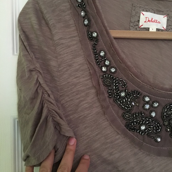 Embellished anthro top - Picture 3 of 3