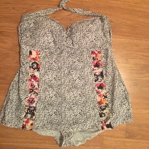 White & black swim dress/ bathing suit. Plus size