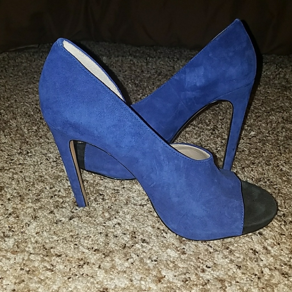 BCBG Heels