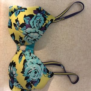 Rose bra
