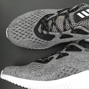 BRAND New Adidas Women's Alphabounce Sz 7.5