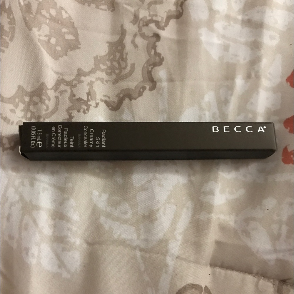 Becca Banana Radiant Skin Creamy Concealer