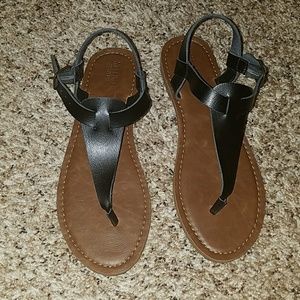 Black casual sandals