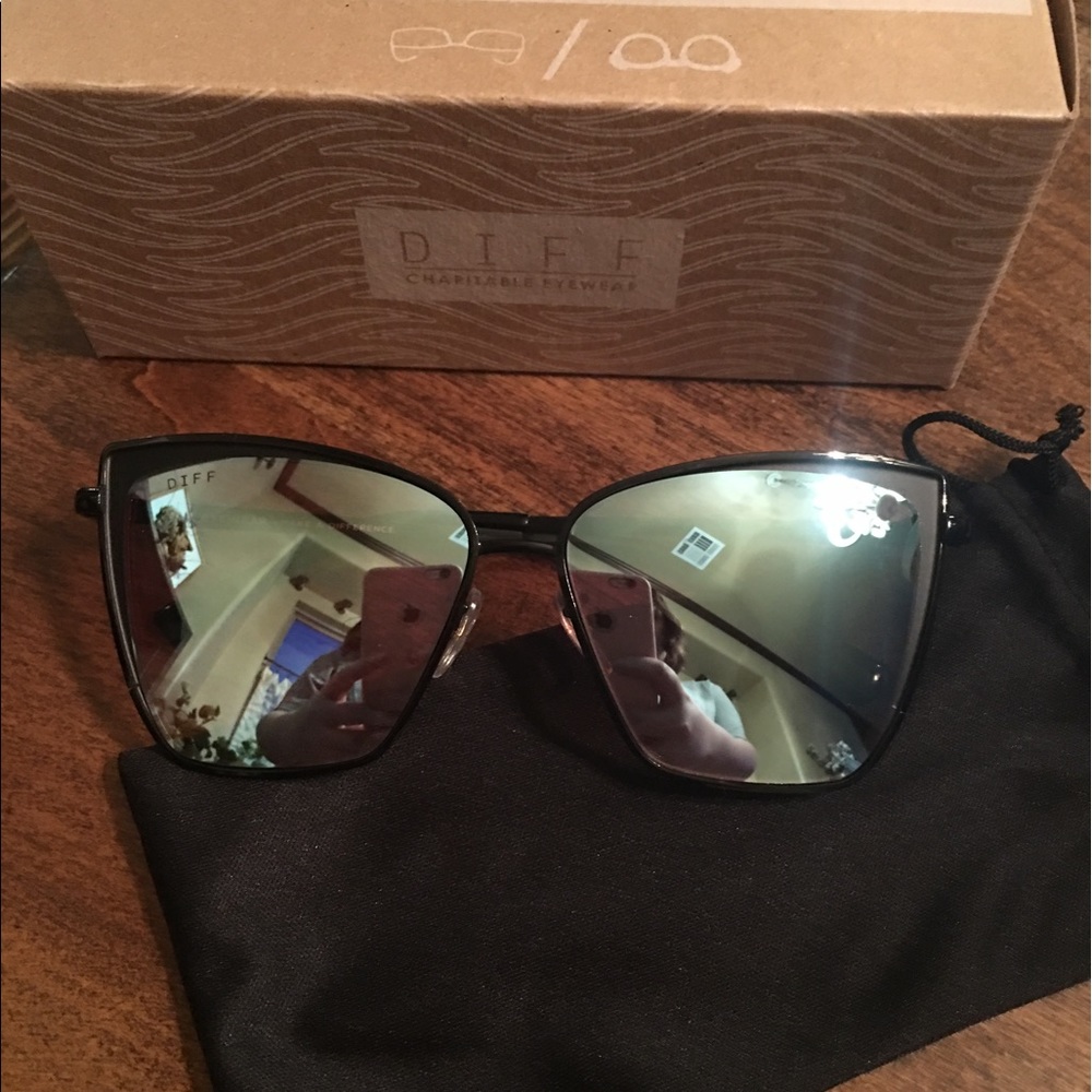 Diff Becky Black Frame- Flash Grey Gradient Lens