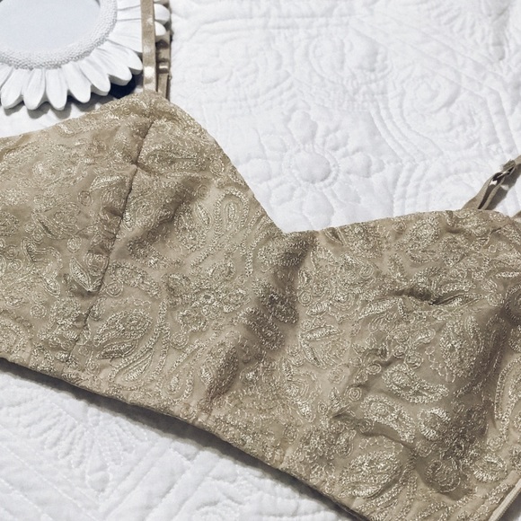 Starring at Stars Crop-top ✨ - Picture 2 of 4