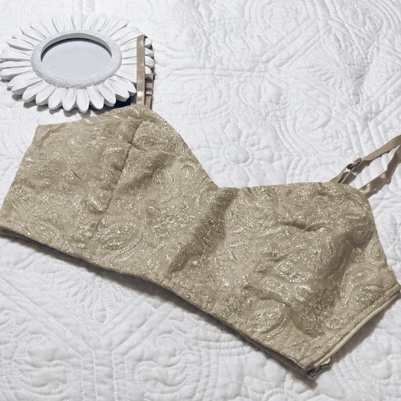 Starring at Stars Crop-top ✨ - Picture 1 of 4