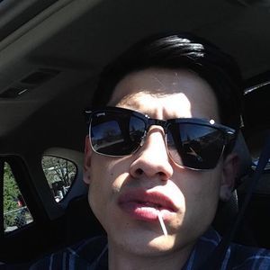 Meet your Posher, Manuel