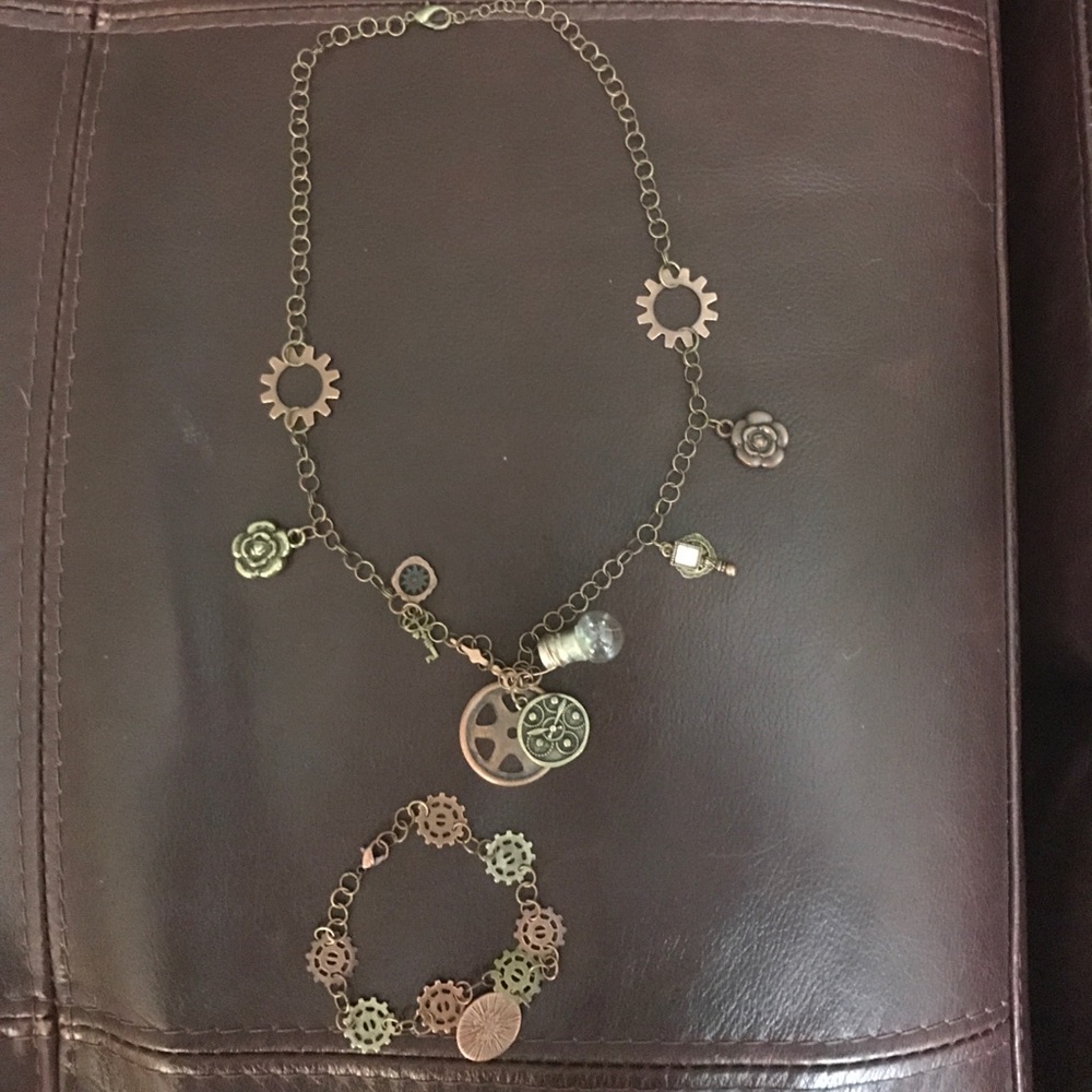 Vintage Matching Necklace and Bracelet Set