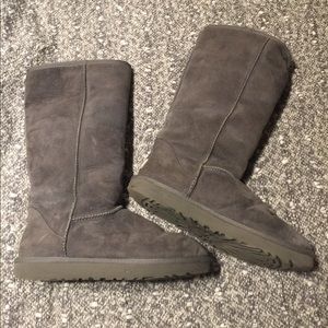 UGG Australia Grey Classic UGGs. Preloved. Tall.