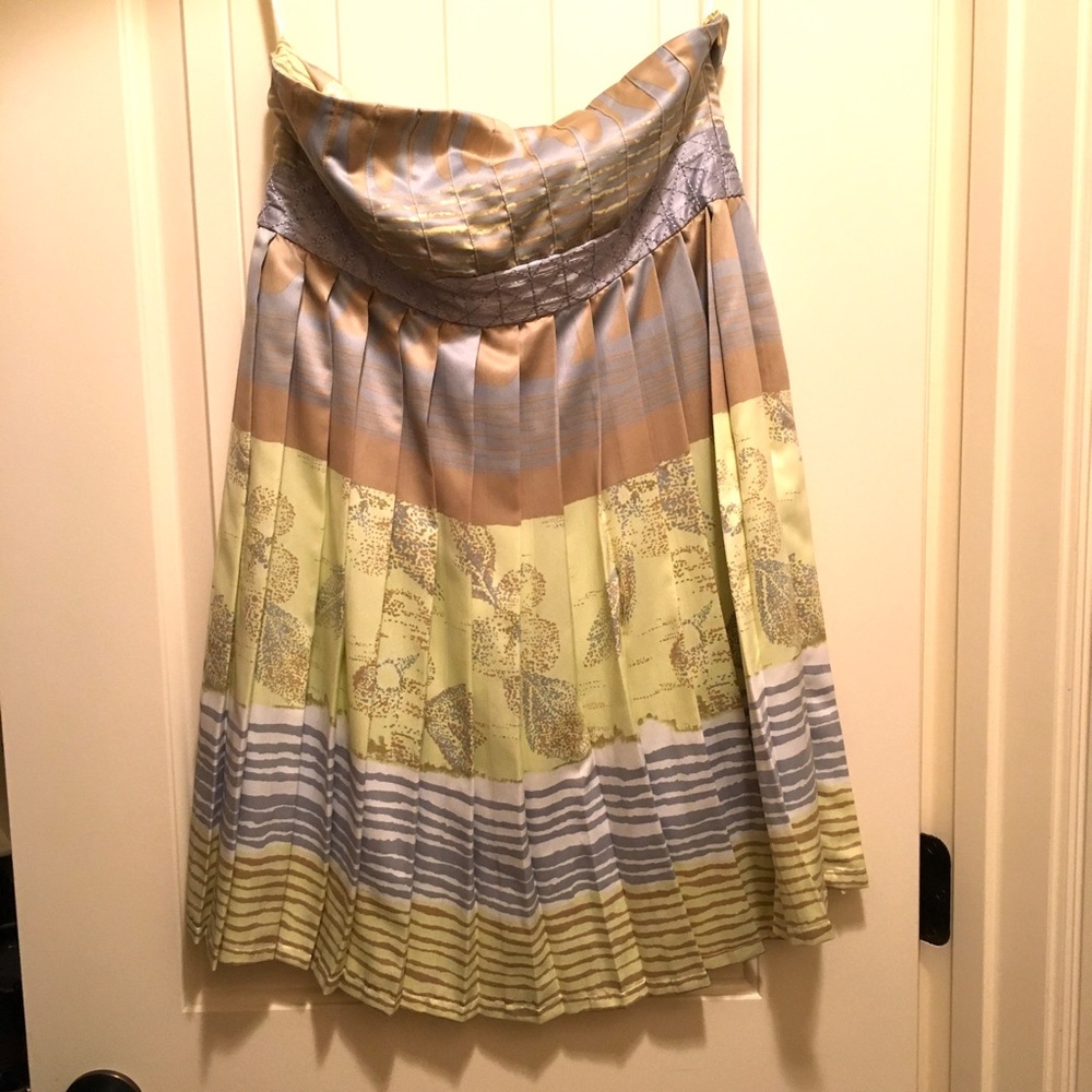 BCBG dress in yellow and grey. Size Small