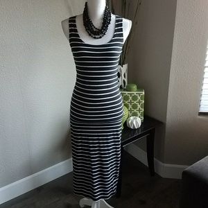 PRICE DROP⬇ Black and white striped dress