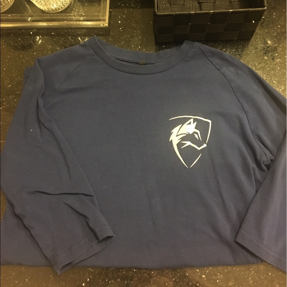 Alphalete 3/4 sleeve shirt in men's SMALL