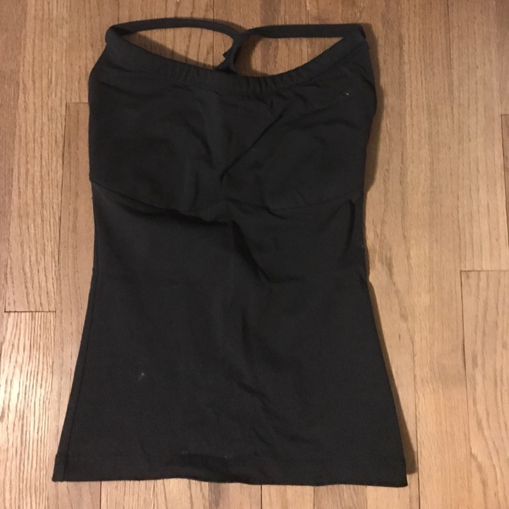 Black y-back workout tank