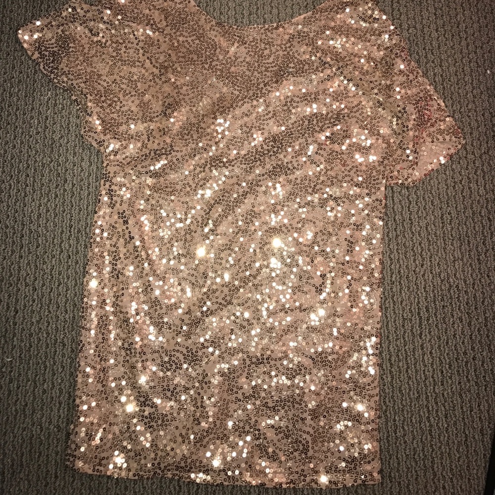 Lulus sequined dress