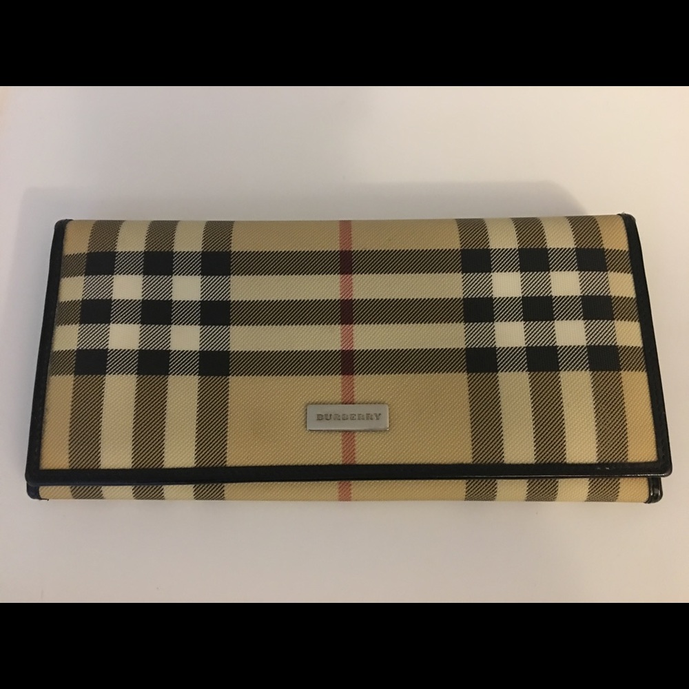 Authentic Nova Check Burberry Wallet.