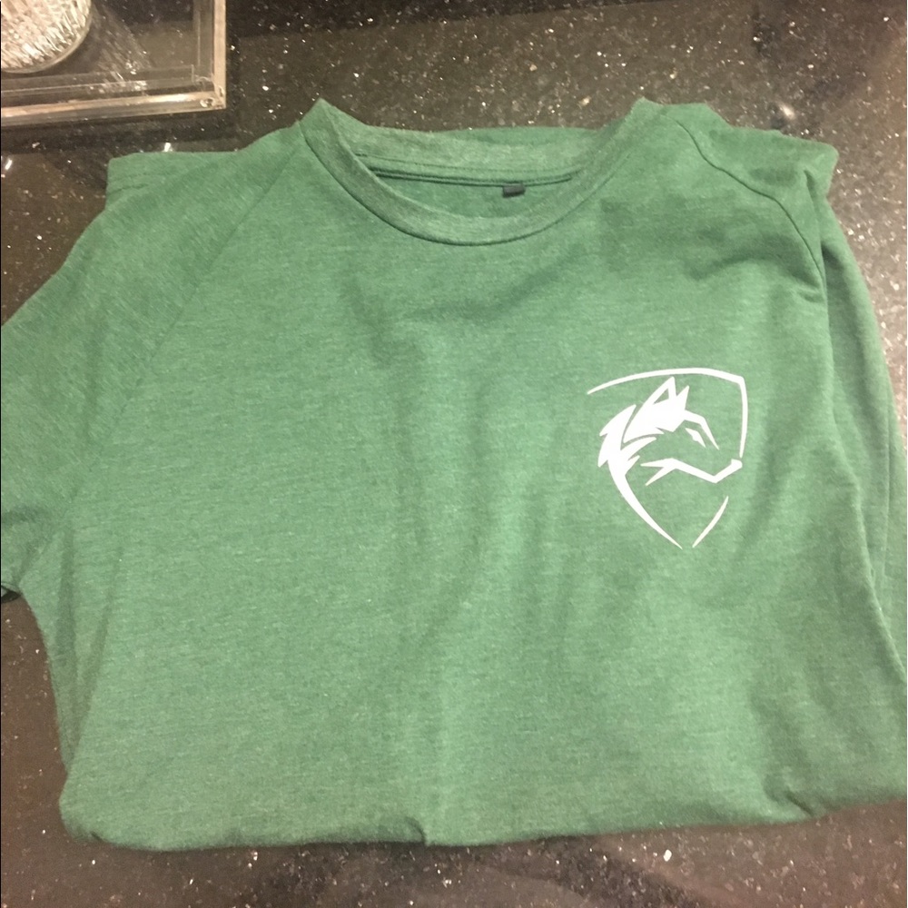 Alphalete 3/4 shirt in men's small