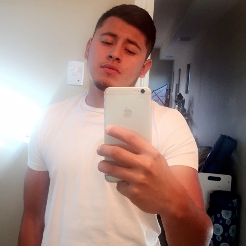 Meet your Posher, Juan