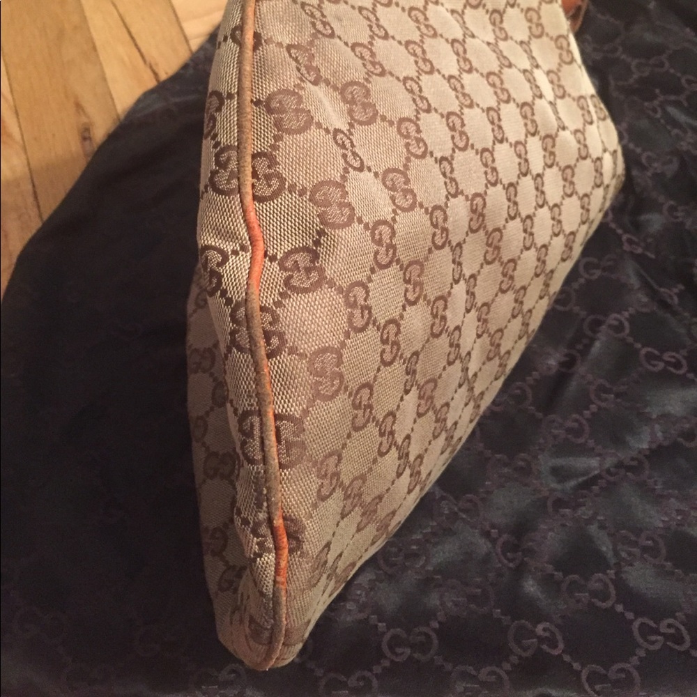 Gucci Hobo crescent bag in traditional print - Picture 6 of 8