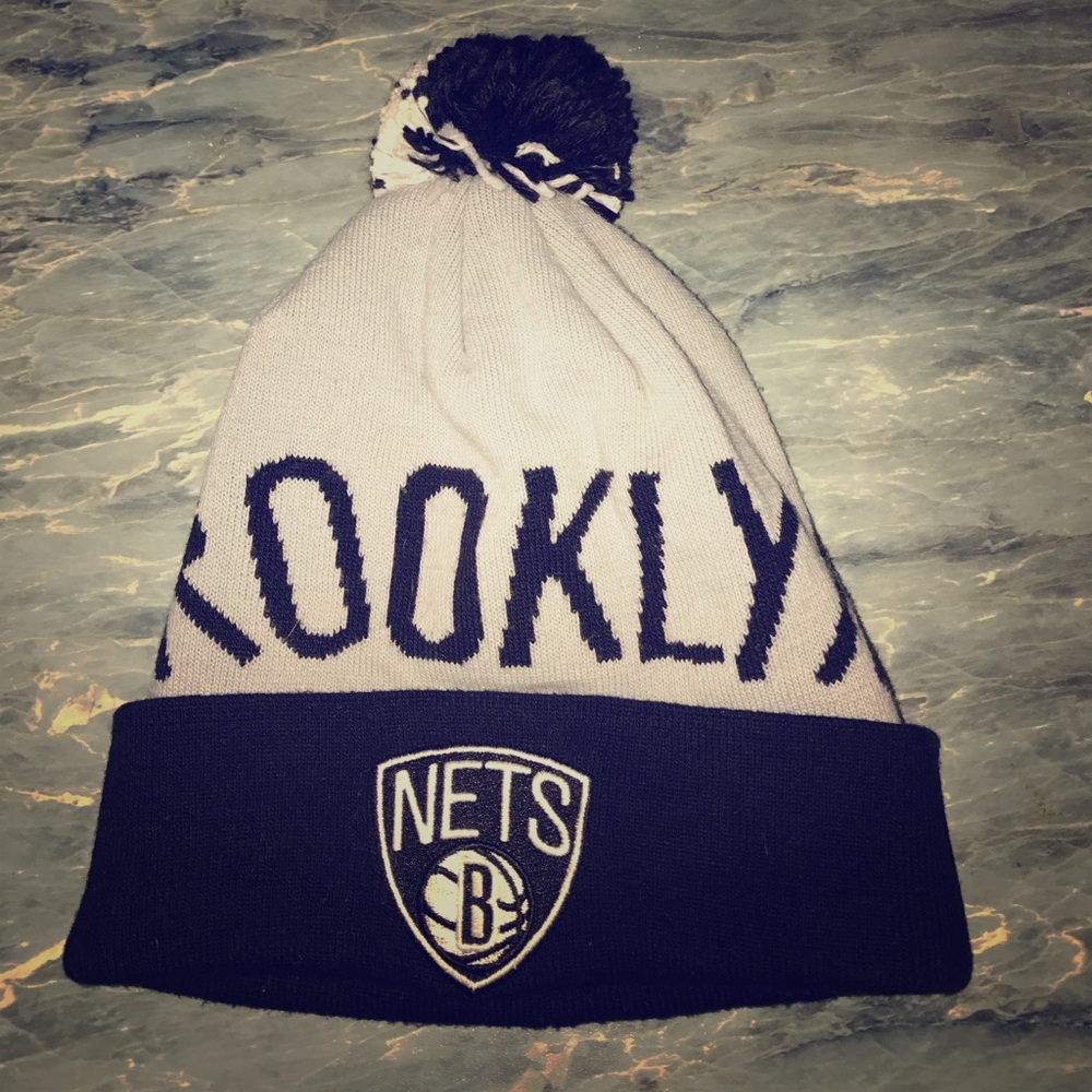 Brooklyn Nets Pom Pom Mitchell&Ness Winter Hat