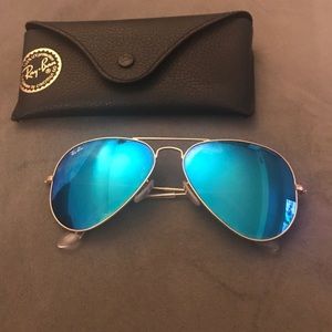 Ray Ban blue mirror aviators