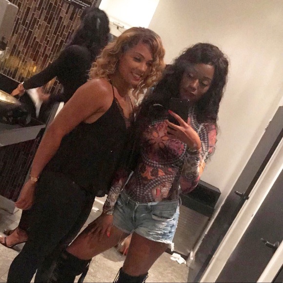 Meet your Posher, Deiandria - Picture 1 of 1