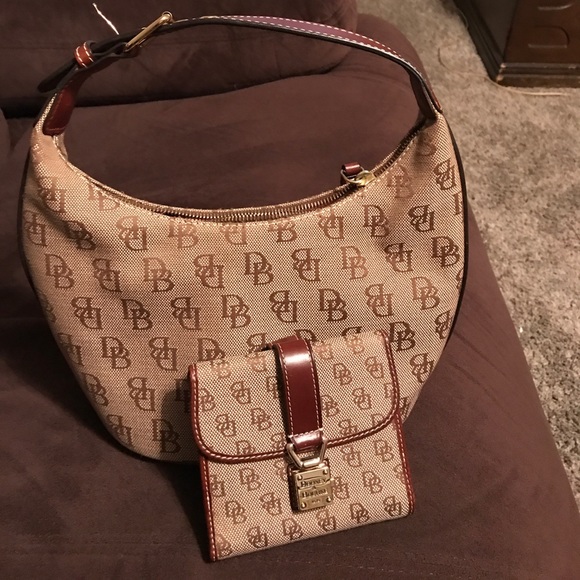 Bucket Bag - Picture 1 of 4