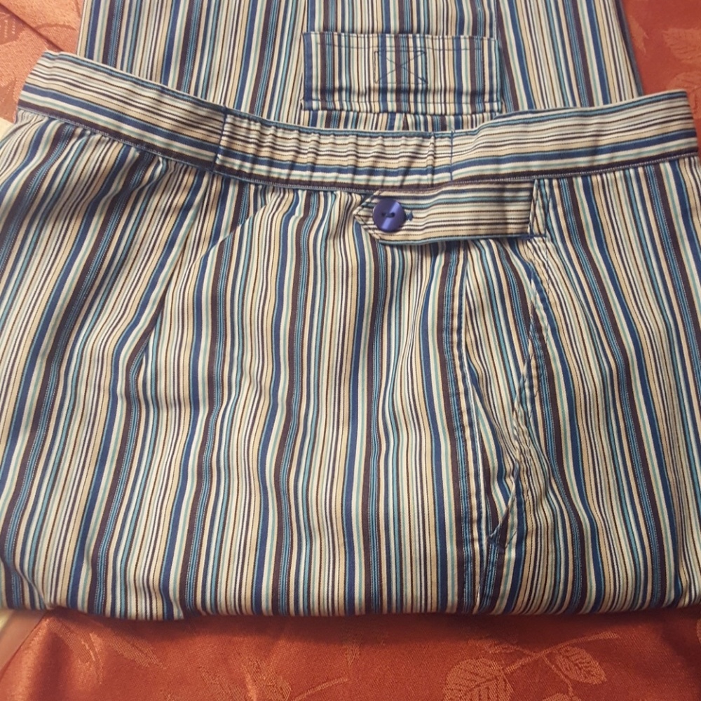 NAPA VALLEY STRIPED CAPRIS💙 - Picture 8 of 8