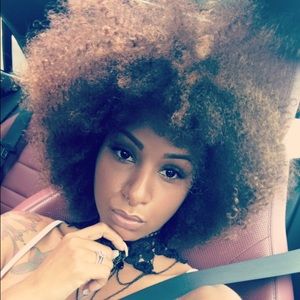 Meet your Posher, Tiera