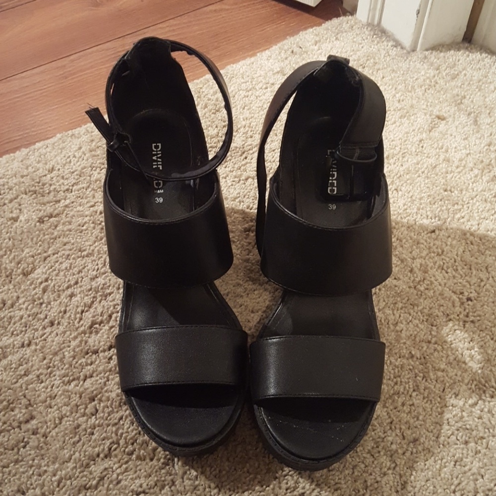H&M chunky black heels