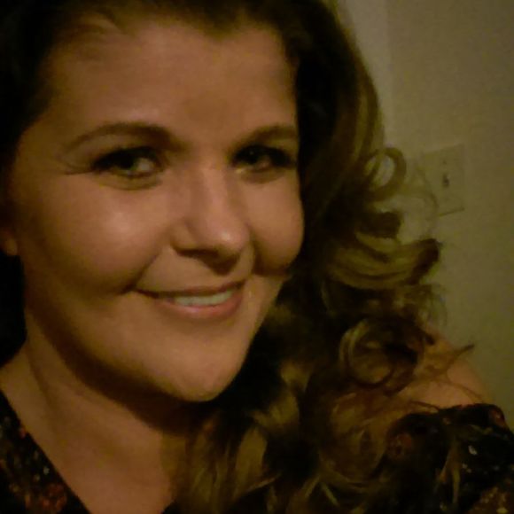 Meet your Posher, Malissha - Picture 1 of 1