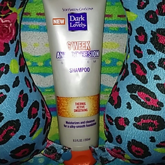 Shampoo - Picture 3 of 3