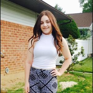 Meet your Posher, Stephanie