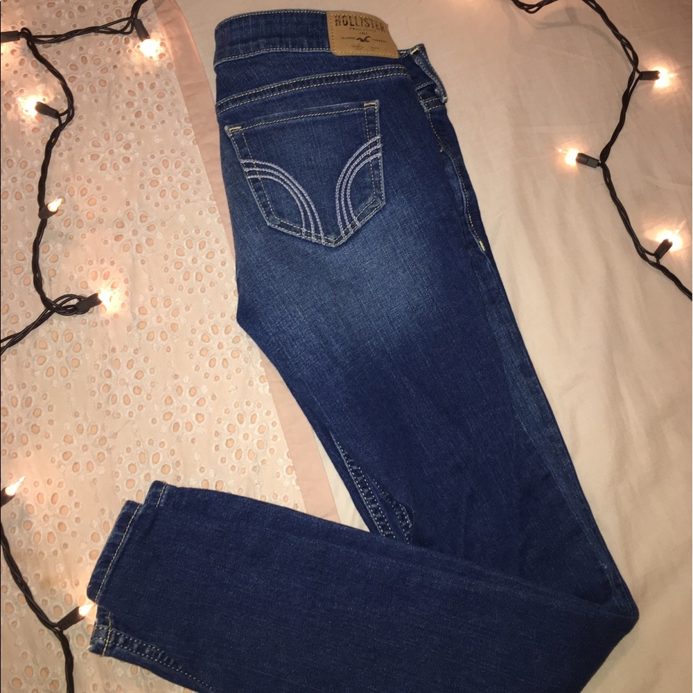 Perfect condition✨Dark wash Hollister jeans