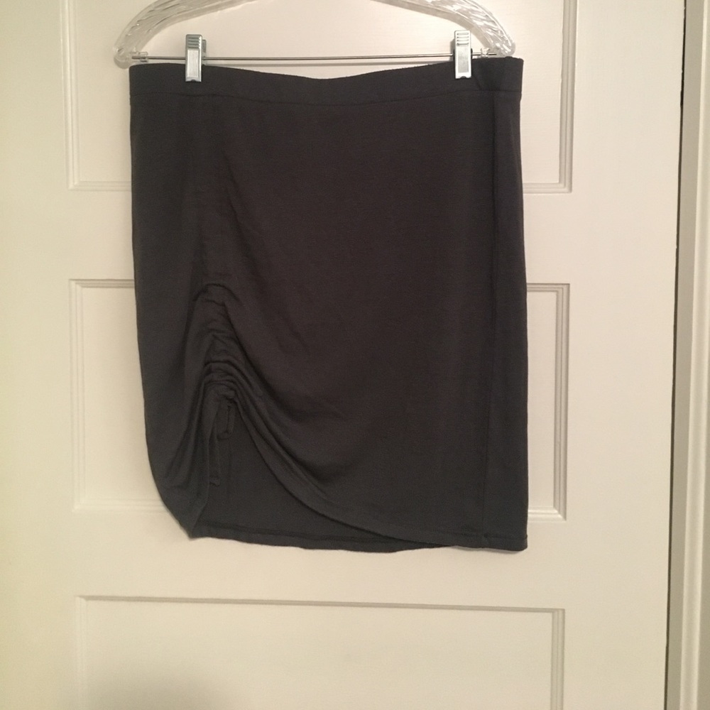 Grey skirt