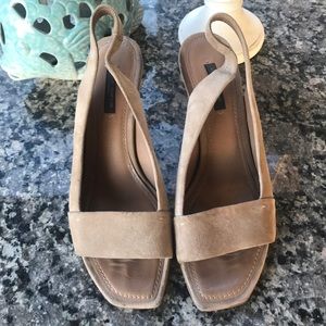 ⚜️⚜️Louis Vuitton suede heels⚜️⚜️