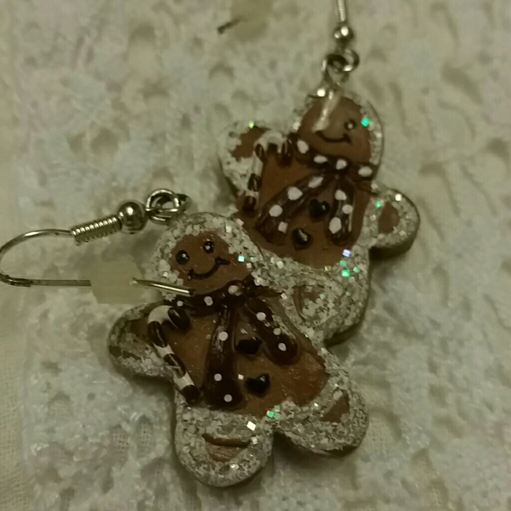 Gingerbread men earings