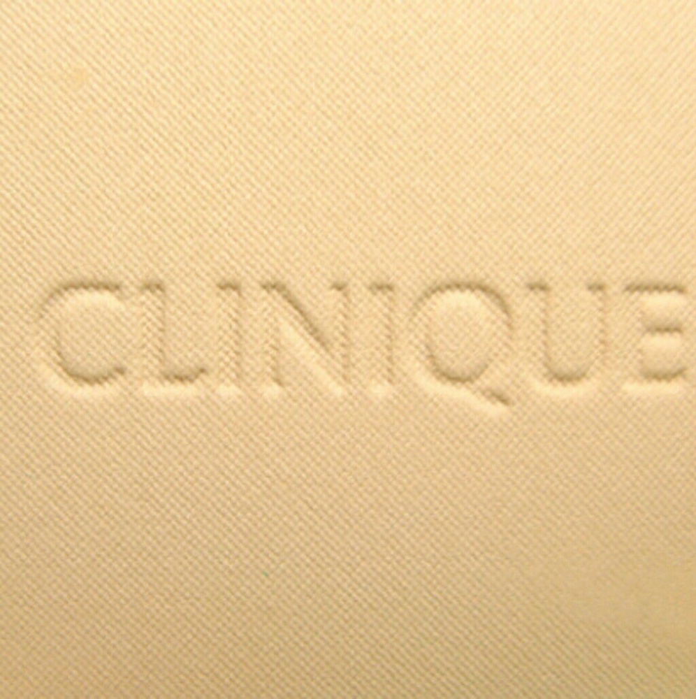 Ivory#108 Clinique powder.
