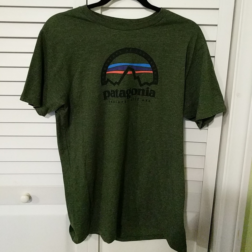 ♂️ Slim Fit medium Forest Green Patagonia T-SHIRT