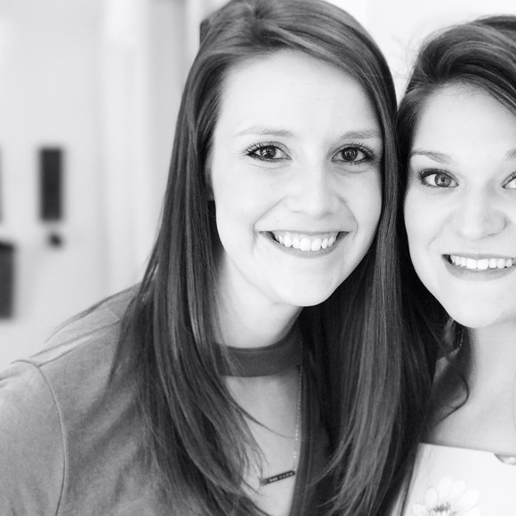 Meet your Posher, Carlee - Picture 1 of 1