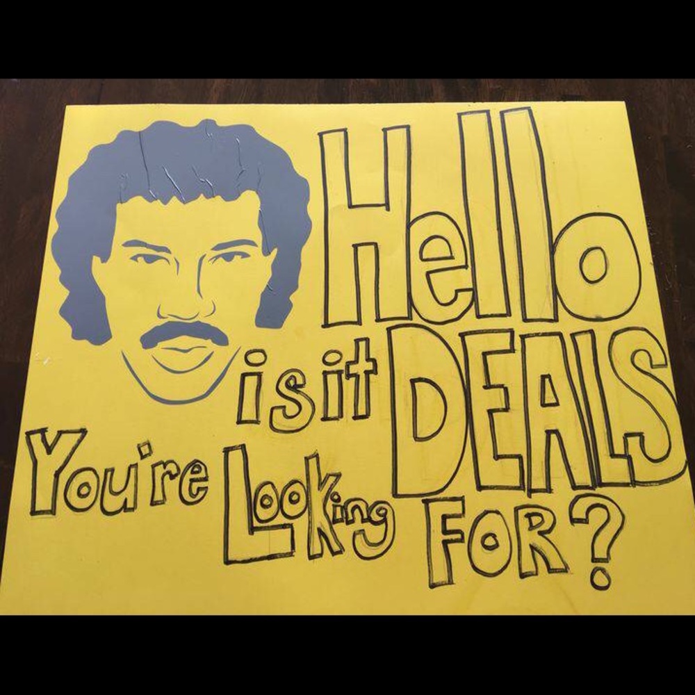 🙋🏻 HELLO! OPEN TO OFFERS