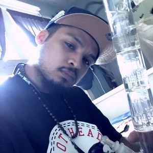 Meet your Posher, Leyva