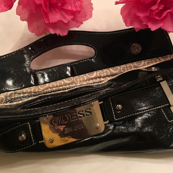 🌸🎀GUESS CLUTCH🎀🌸 - Picture 7 of 8